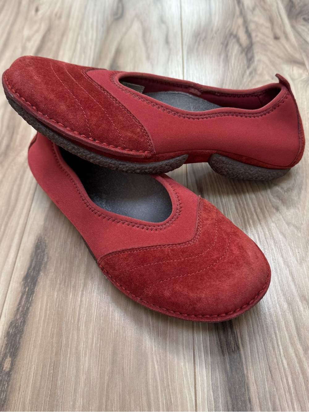 Merrell Womens Duet Note Suede Stretch Flats Slip On Brick Red Size 9.5 Comfort